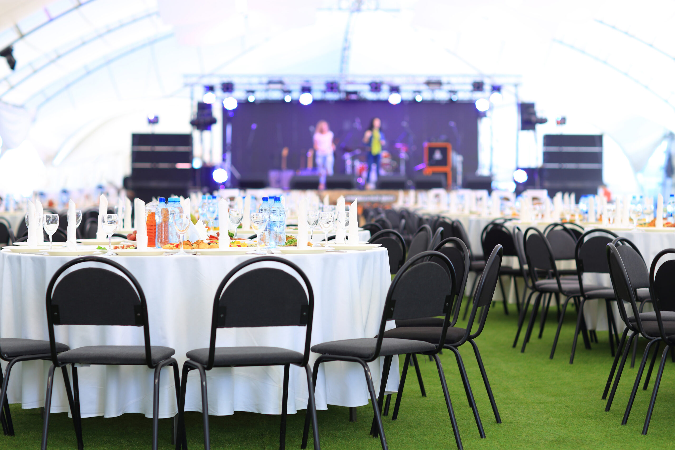 Tech-Savvy Venues: How Smart Features Enhance Corp...